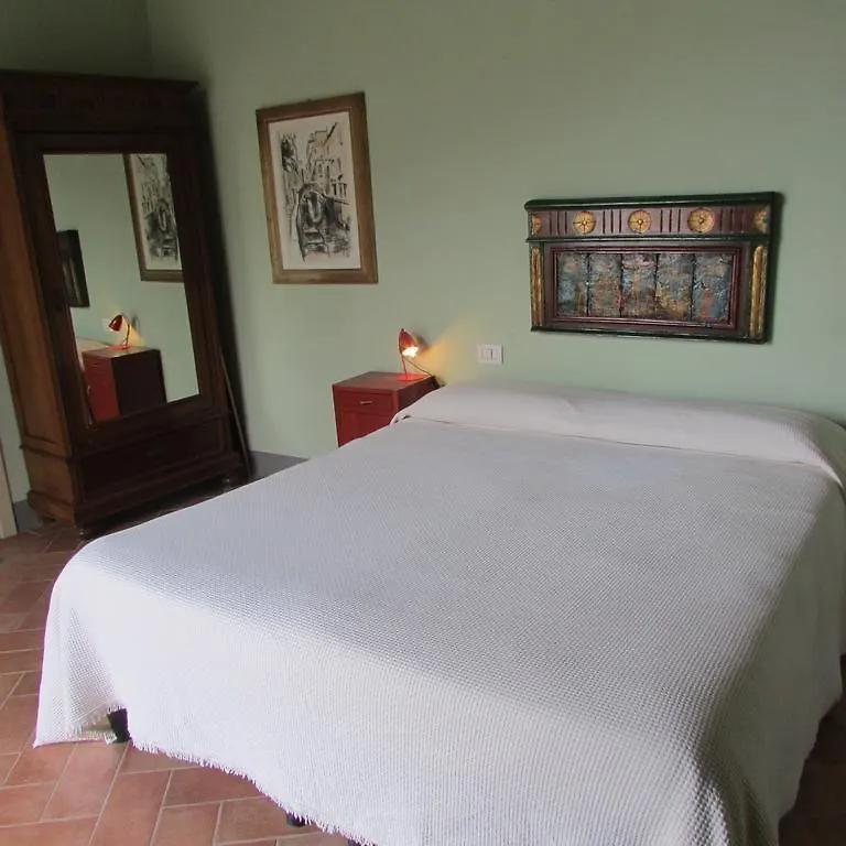 Farm stay Agriturismo La Costa Crema