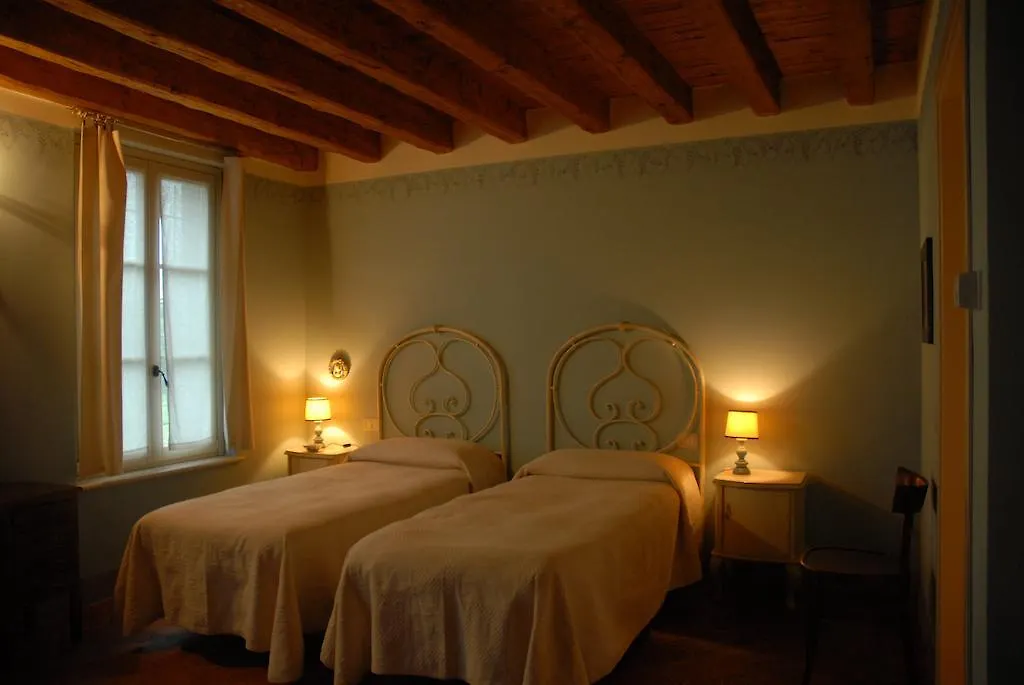 Farm stay Agriturismo La Costa Crema Italy